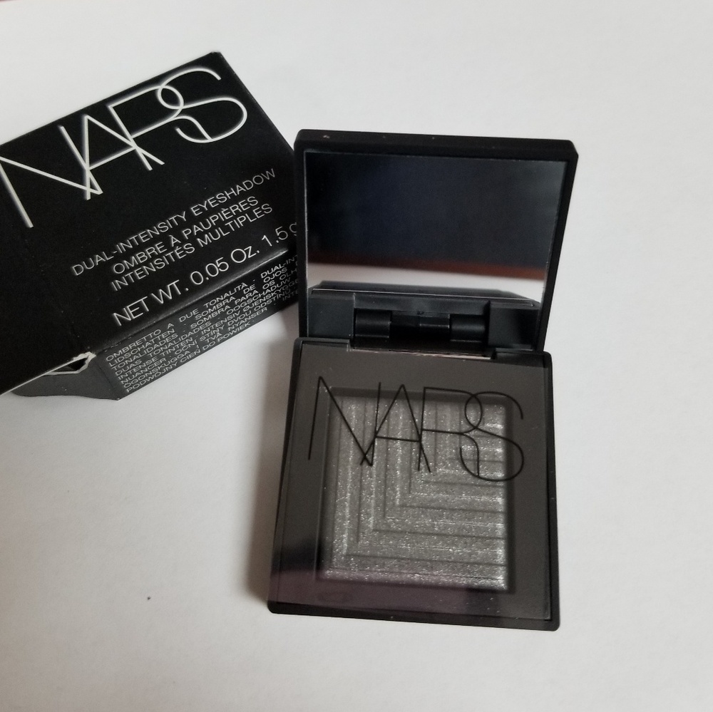 NIB NARS Dual Intensity Shadow in Titania